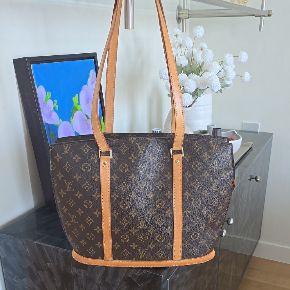Louis Vuitton Babilone Monogram Canvas Bag - Picture 4 of 13